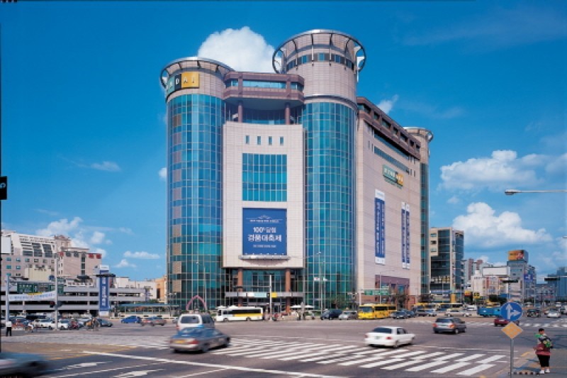 Hyundai Department Store - Cheonho Branch  (1/1)