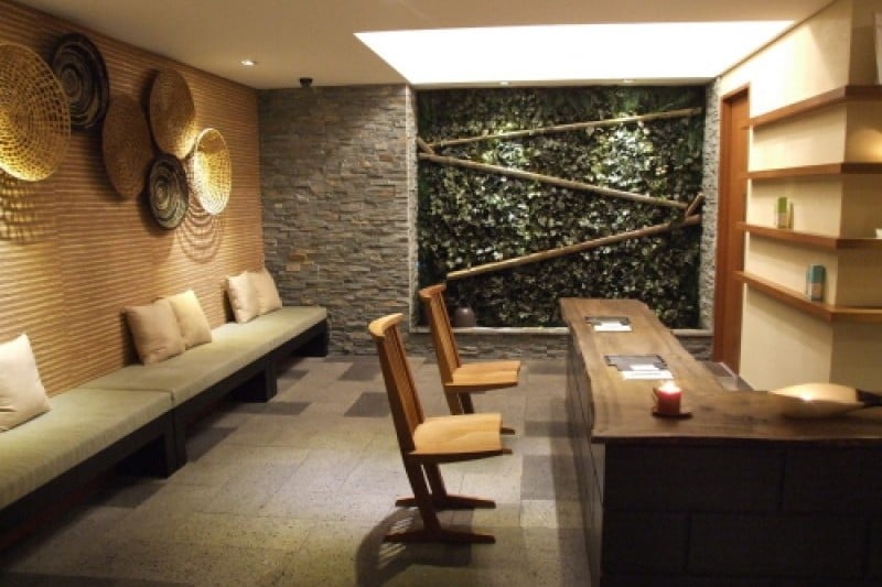 JW Spa  (1/8)