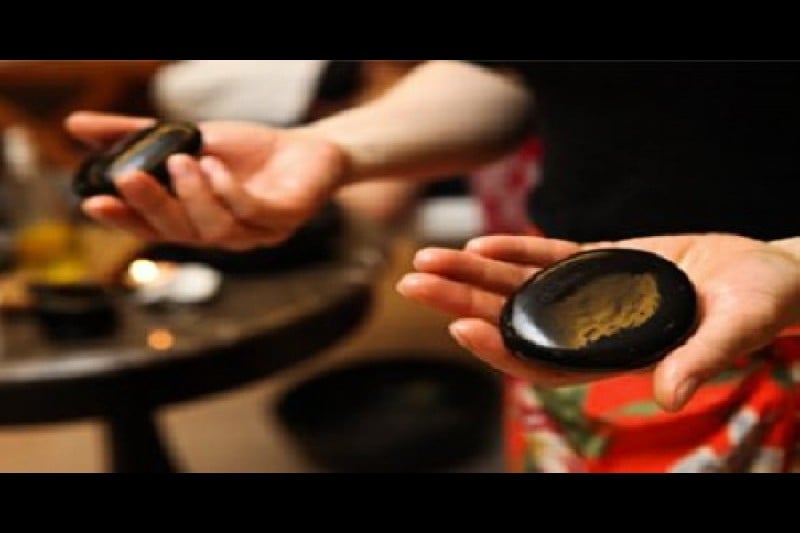 Q Spa &amp; Clinic  (6/8)