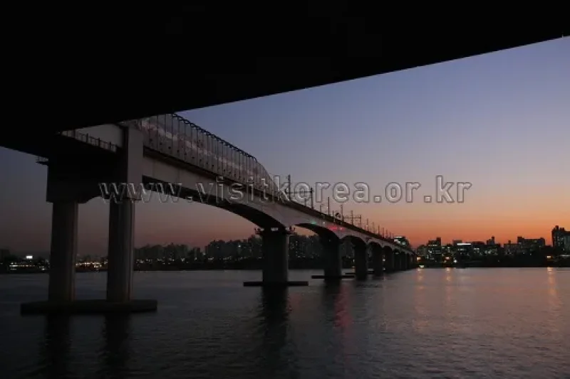 Mangwon Hangang Park  (13/32)