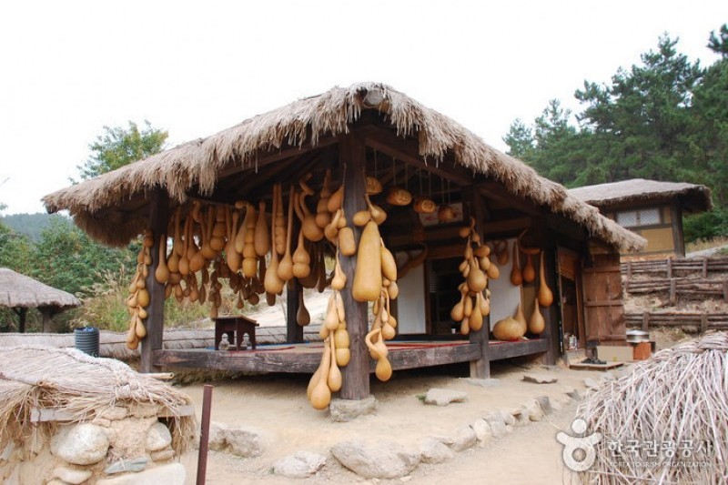 Buan Cine Theme Park  (2/5)