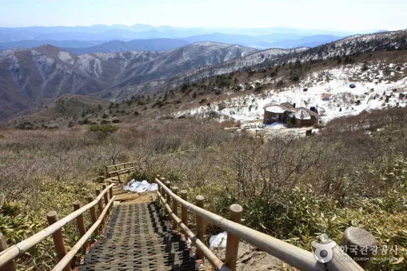 Deogyusan National Park  (25/44)