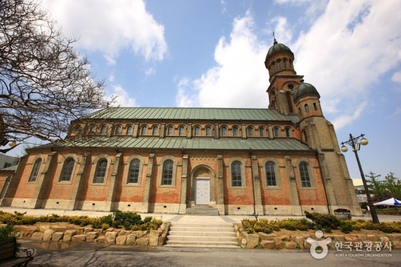 Jeondong Catholic Cathedral  (2/13)