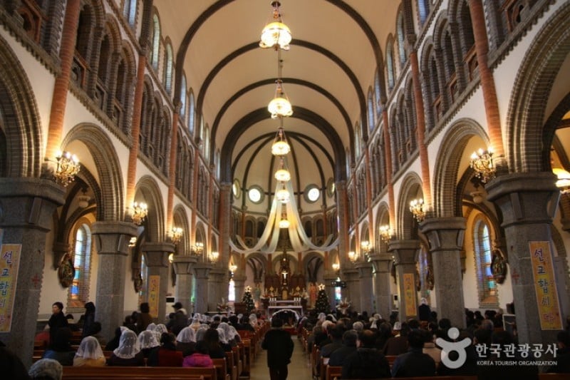 Jeondong Catholic Cathedral  (13/13)