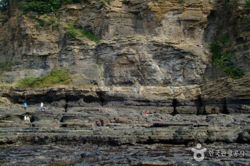 Chaeseokgang Cliffs  (1/10)