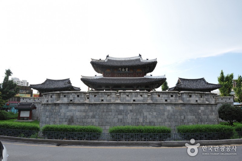 Pungnammun Gate  (1/4)