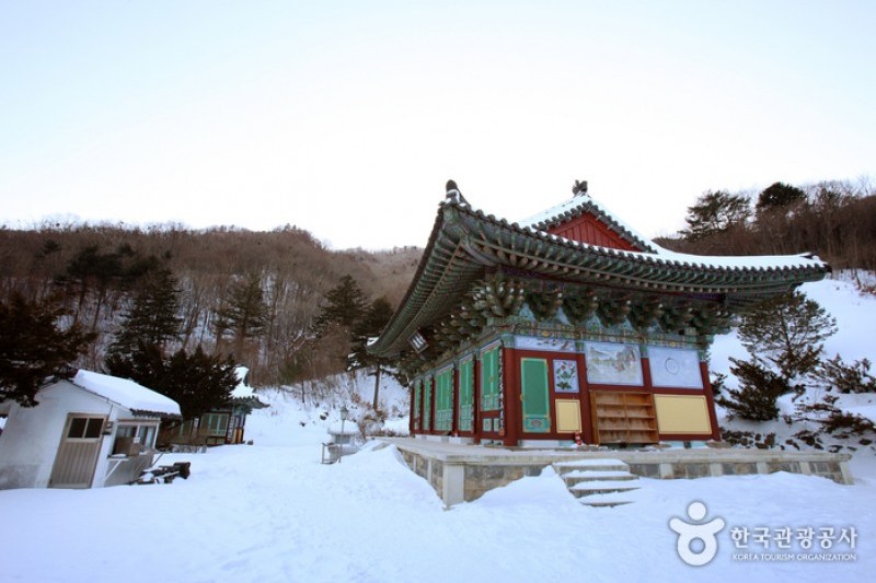 Baengnyeonsa Temple  (16/25)