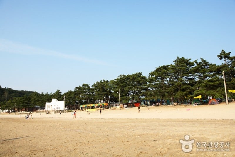 Byeonsan Beach  (2/24)