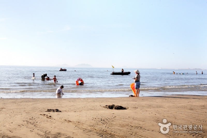 Byeonsan Beach  (18/24)