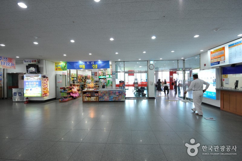 Jeonju Intercity Bus Terminal  (2/4)