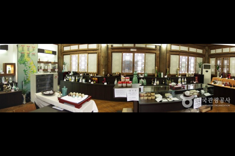 Jeonju Korean Traditional Wine Museum  (8/11)