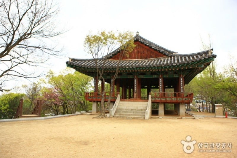 Omokdae &amp; Imokdae  (2/13)