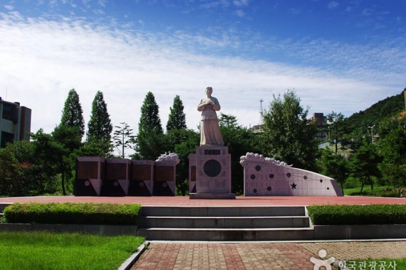 Jeongeupsa Park  (7/10)