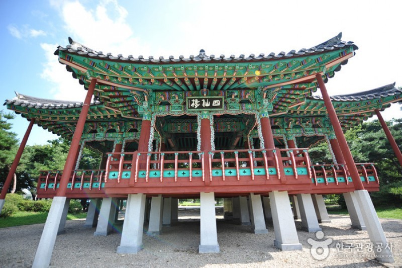 Saseondae Tourist Resort &amp; Sculpture Park  (2/14)