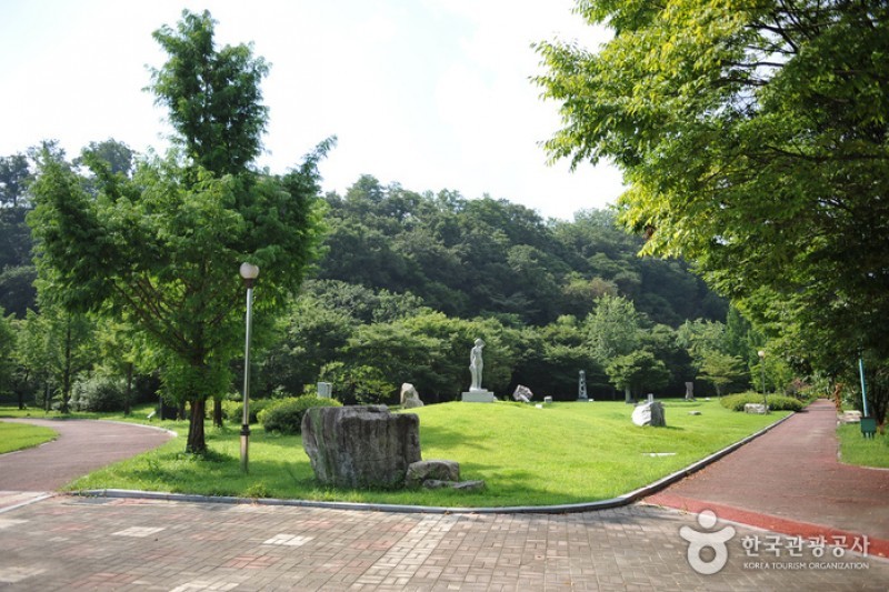 Saseondae Tourist Resort &amp; Sculpture Park  (11/14)