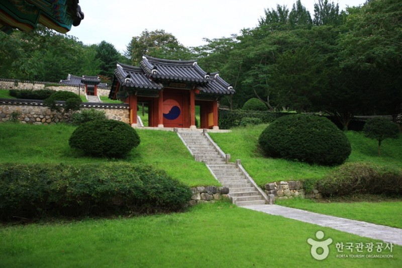 Nongae Shrine  (7/11)