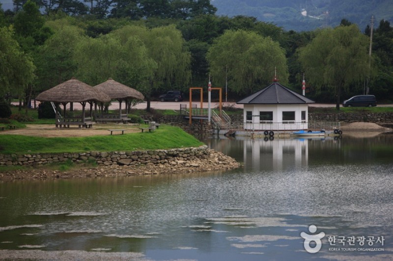Nongae Shrine  (11/11)