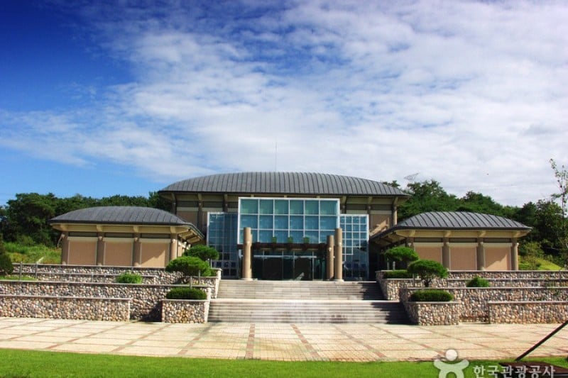 Donghak Peasants Revolution Memorial Hall  (18/18)