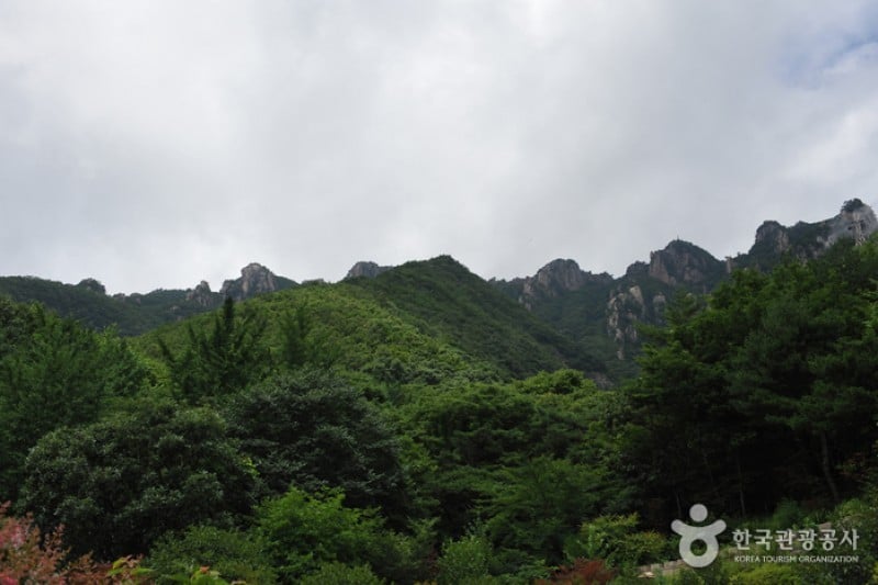 Daedunsan Provincial Park  (6/13)