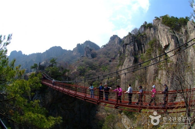 Daedunsan Provincial Park  (9/13)