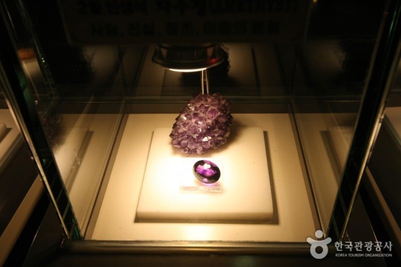 Iksan Jewelry Museum  (9/42)