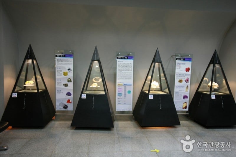 Iksan Jewelry Museum  (12/42)