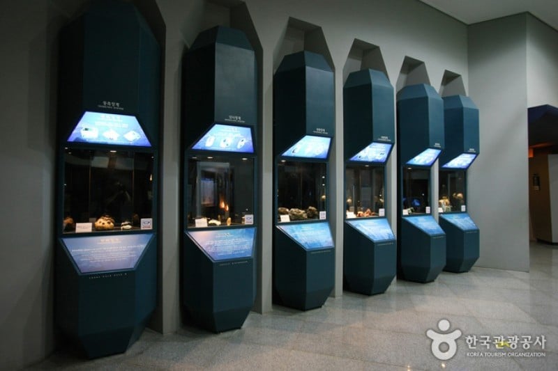Iksan Jewelry Museum  (15/42)