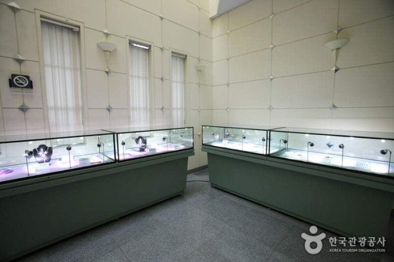 Iksan Jewelry Museum  (16/42)