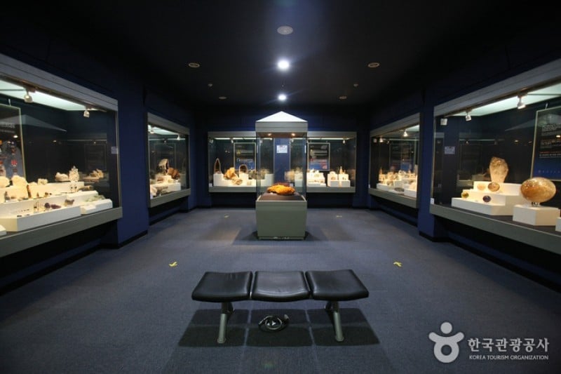 Iksan Jewelry Museum  (26/42)