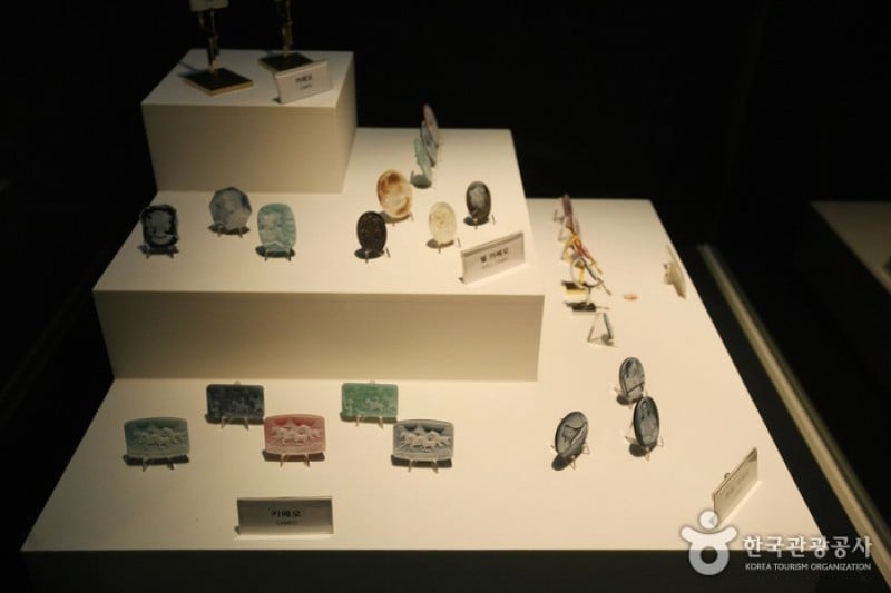 Iksan Jewelry Museum  (33/42)