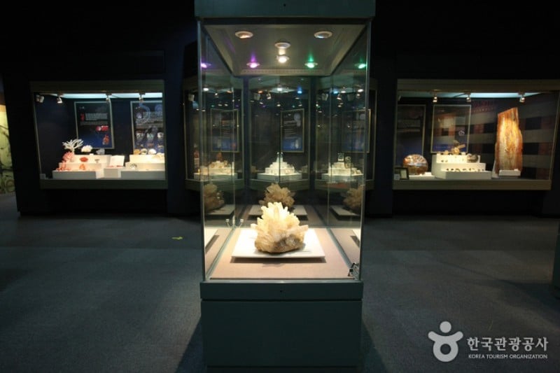 Iksan Jewelry Museum  (34/42)