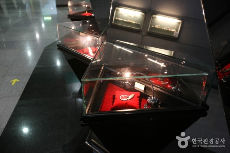 Iksan Jewelry Museum  (36/42)