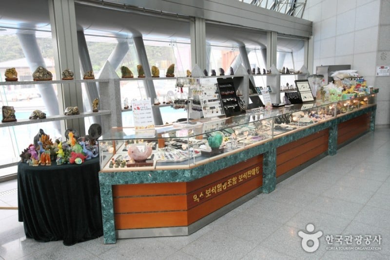 Iksan Jewelry Museum  (40/42)