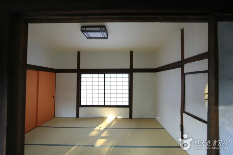 Gunsan Japanese-style House of Sinheung-dong  (19/26)