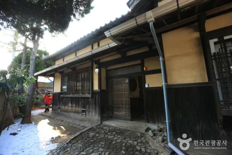 Gunsan Japanese-style House of Sinheung-dong  (25/26)