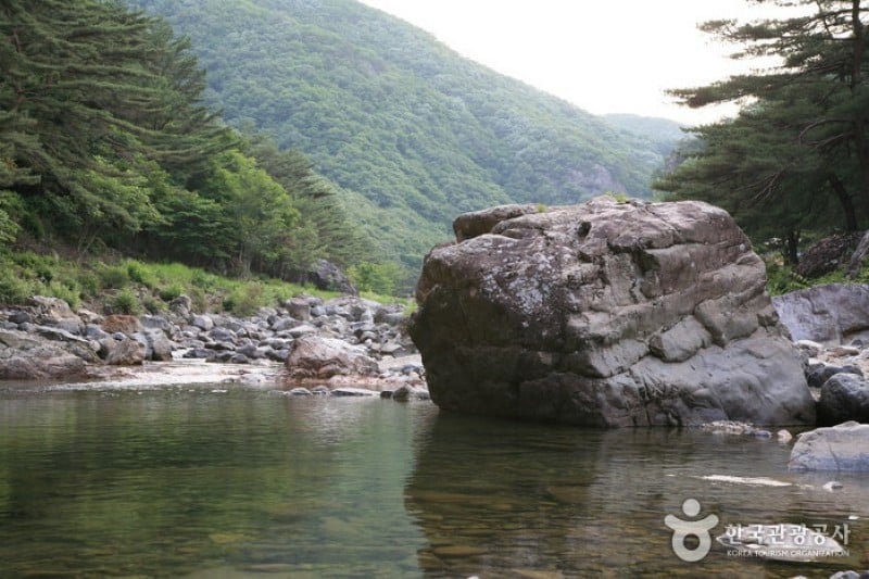 Uniram Baniram Valley  (1/4)