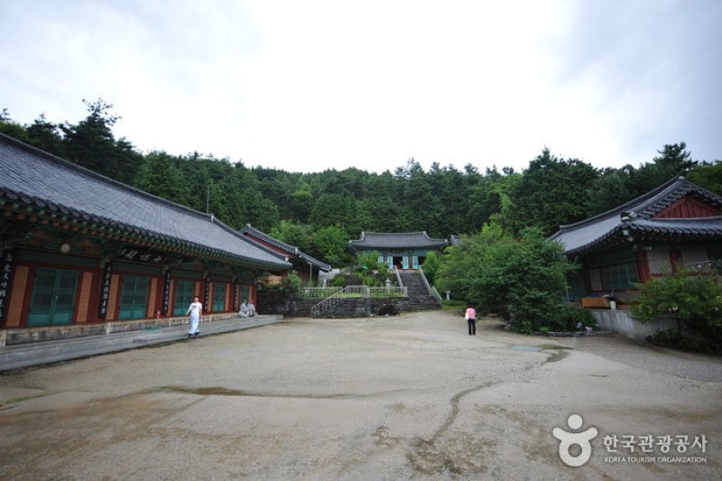 Seonggwansa Temple (성관사) (1/4)