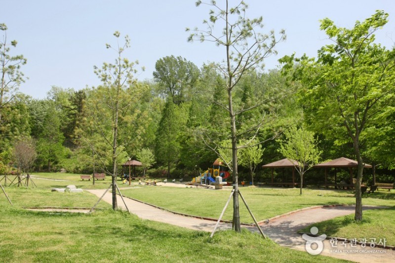 Seodong Park 