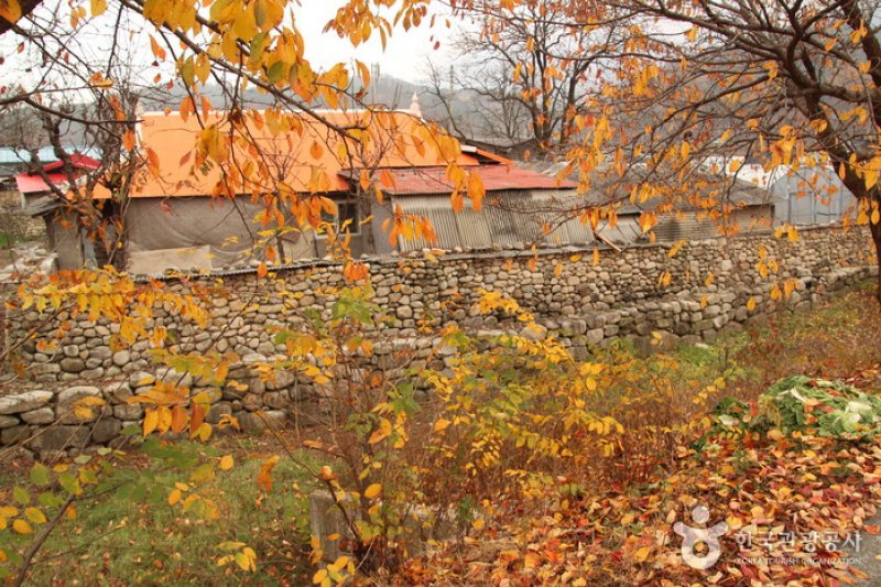 Old Walls of Jijeon Village in Muju (무주 지전마을 옛 담장) (14/16)