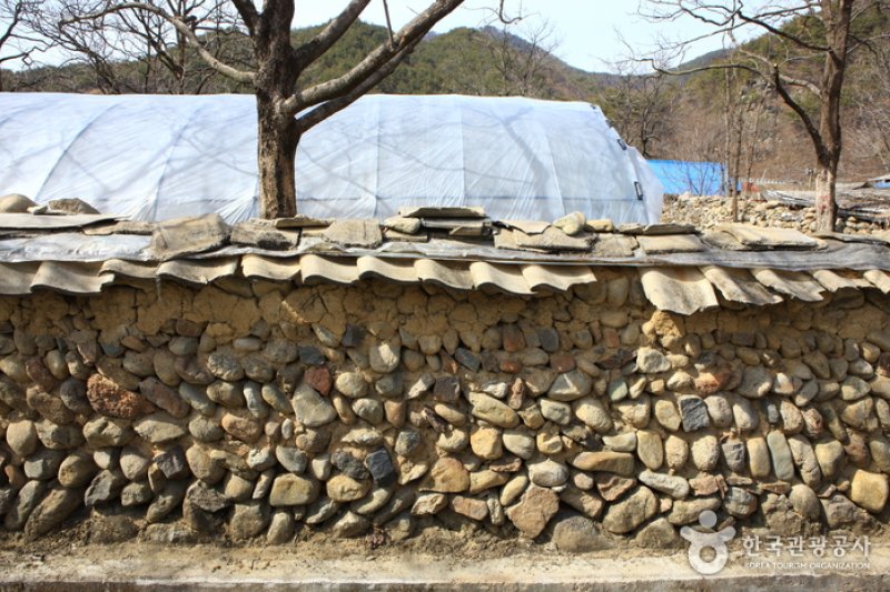 Old Walls of Jijeon Village in Muju (무주 지전마을 옛 담장) (16/16)