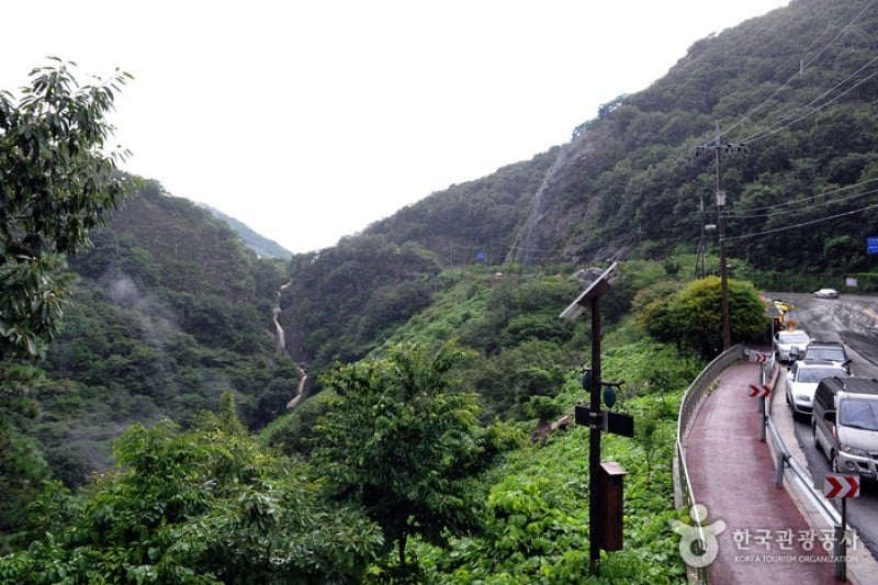 Wibong Falls  (2/9)