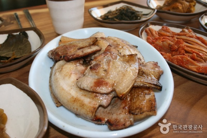 Baemsagol Jirisan Restaurant (뱀사골 지리산식당) (3/5)
