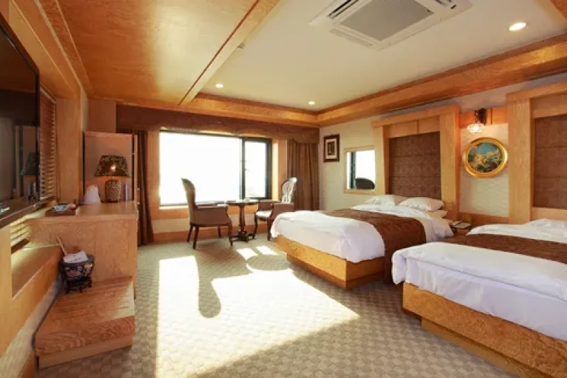 Gunsan Riverhill Tourist Hotel (군산리버힐관광호텔-워커힐관광호텔) (5/7)