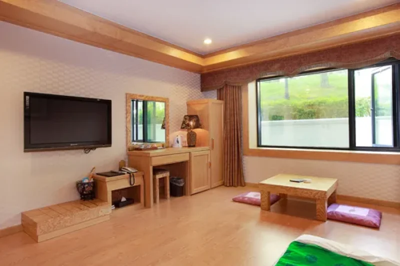 Gunsan Riverhill Tourist Hotel (군산리버힐관광호텔-워커힐관광호텔) (6/7)