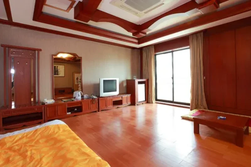 Gunsan Riverhill Tourist Hotel (군산리버힐관광호텔-워커힐관광호텔) (7/7)
