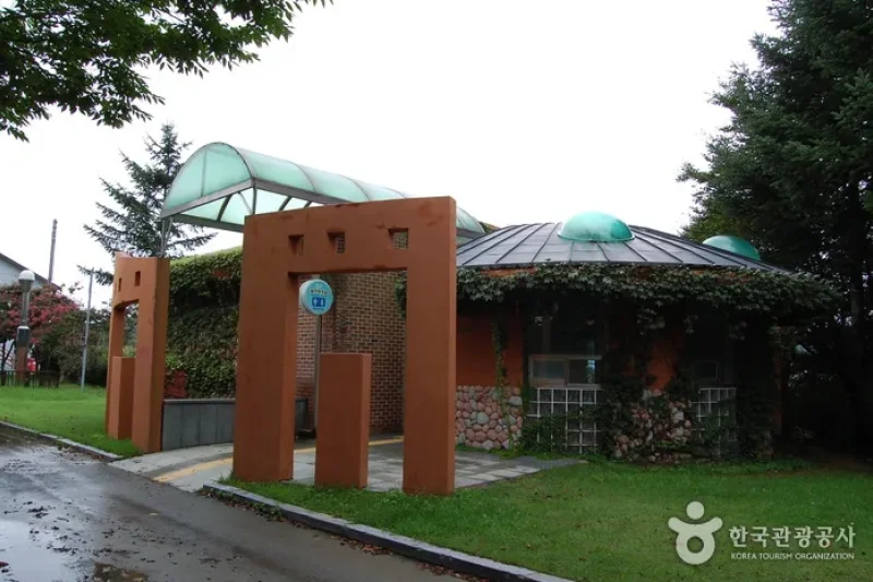 Hanpungru Pavilion  (13/24)