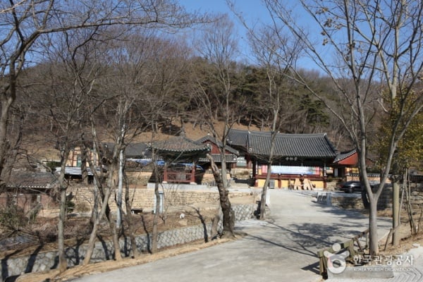 Sungnimsa Temple