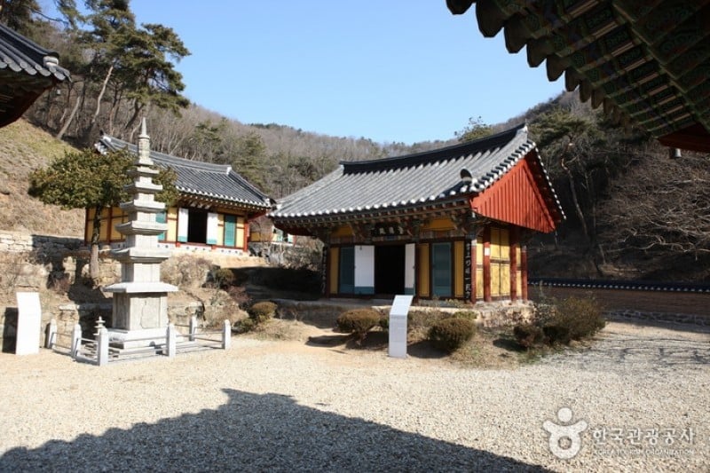 Sungnimsa Temple  (2/4)