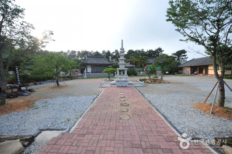 Seongmoam Hermitage  (1/5)