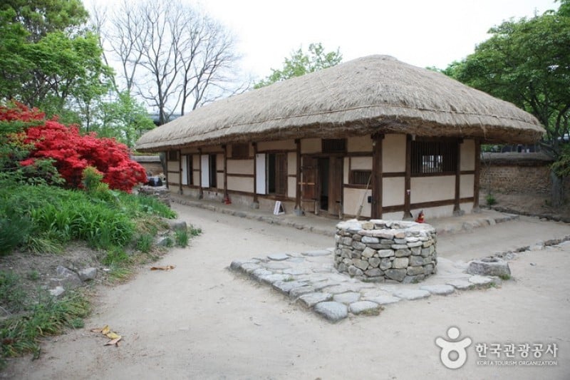 Gochang Old House of Sin Jae-Hyo  (1/7)